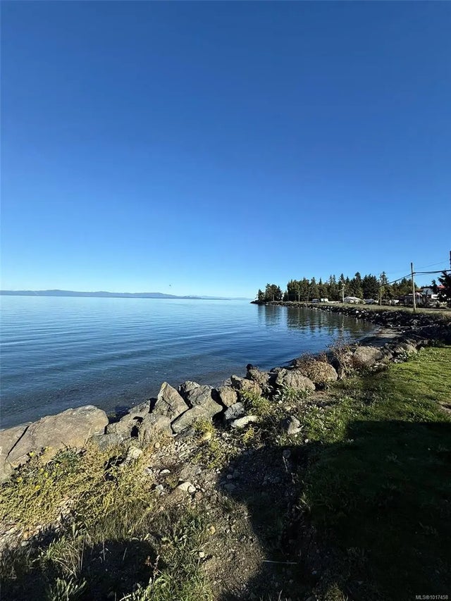 5 of 26 - 6050 Island Hwy 44, Qualicum Beach, BC