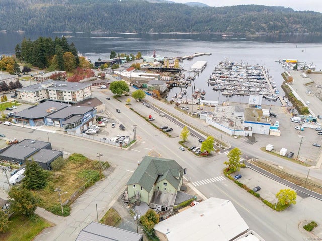 3 of 49 - 3203 Kingsway Ave, Port Alberni, BC