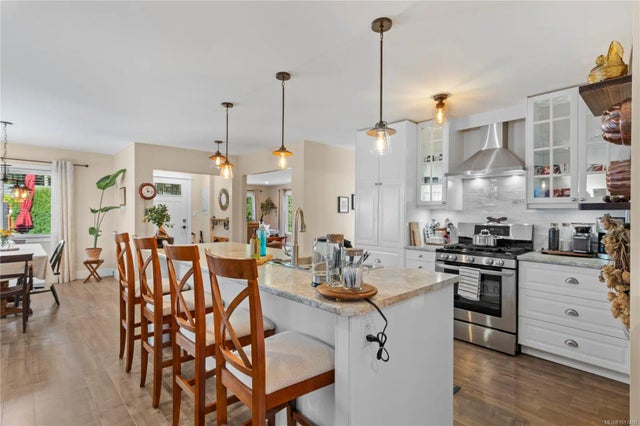 2 of 95 - 572 Berwick Rd, Qualicum Beach, BC