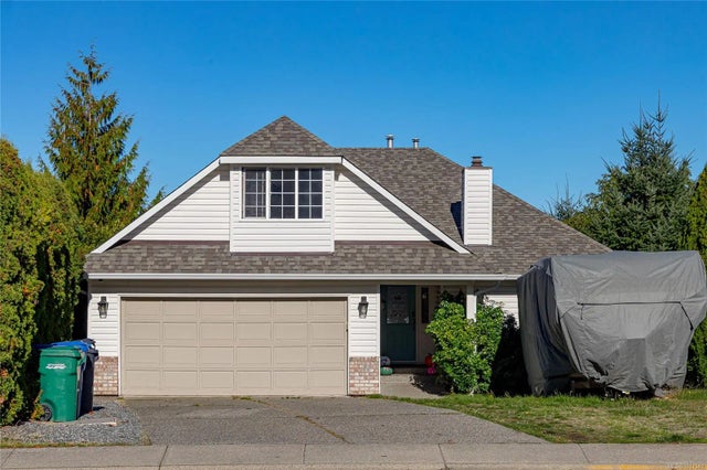1 of 37 - 5667 Carrington Rd, Nanaimo, BC