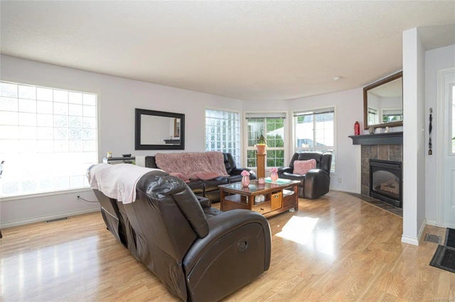 4 of 37 - 5667 Carrington Rd, Nanaimo, BC