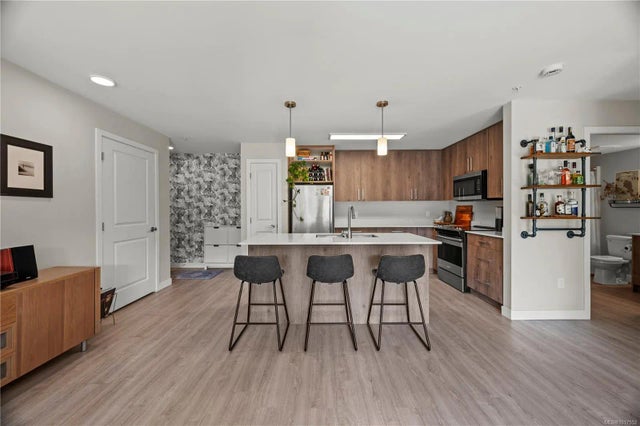 3 of 27 - 100 Presley Pl 202, View Royal, BC