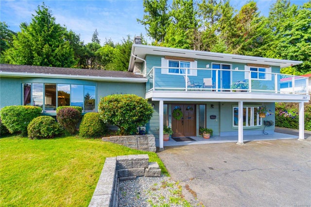 3817 Hammond Bay Rd, Nanaimo
