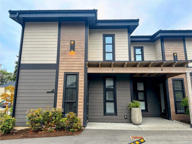 3 of 52 - 1175 Resort Dr 7, Parksville, BC