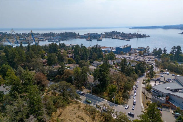 2 of 71 - 999 Admirals Rd, Esquimalt, BC