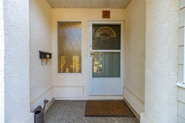 4 of 71 - 999 Admirals Rd, Esquimalt, BC