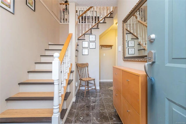 5 of 71 - 999 Admirals Rd, Esquimalt, BC