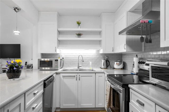 3 of 41 - 240 View St, Nanaimo, BC