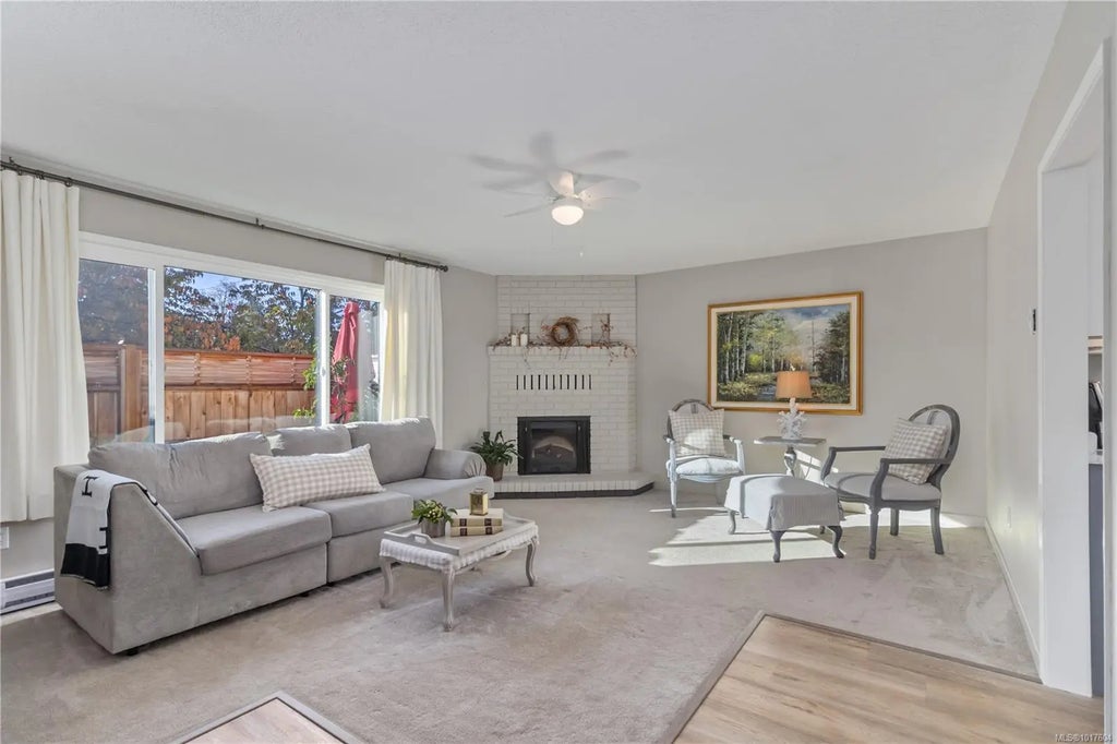 2034 Weiler Ave 2, Sidney