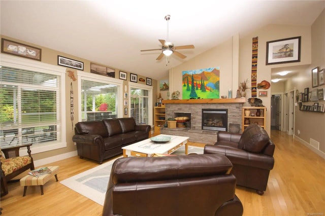 3 of 40 - 2040 Sun King Rd, Coombs, BC