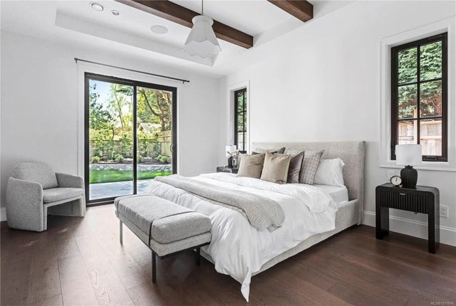 2 of 49 - 2189 Beaverbrooke St, Oak Bay, BC