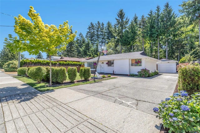 2 of 45 - 6421 Portsmouth Rd, Nanaimo, BC
