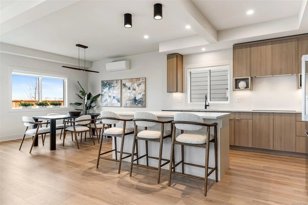 3599 Temperate Pl, Colwood