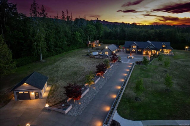 2 of 99 - 445 Blower Rd, Parksville, BC