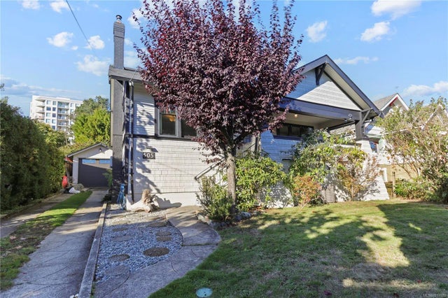 1 of 55 - 505 Stewart Ave, Nanaimo, BC