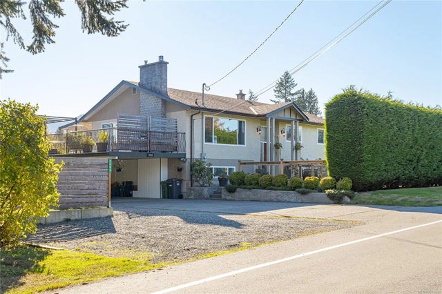 1 of 90 - 2662 Crozier Rd, Chemainus, BC