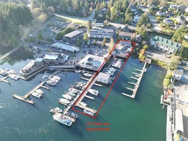 1 of 14 - 630 Campbell St, Tofino, BC