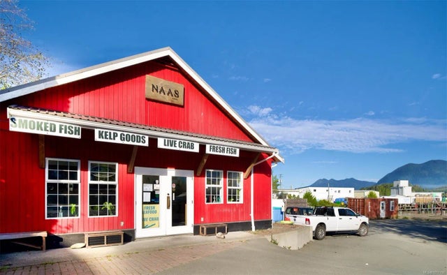 3 of 14 - 630 Campbell St, Tofino, BC
