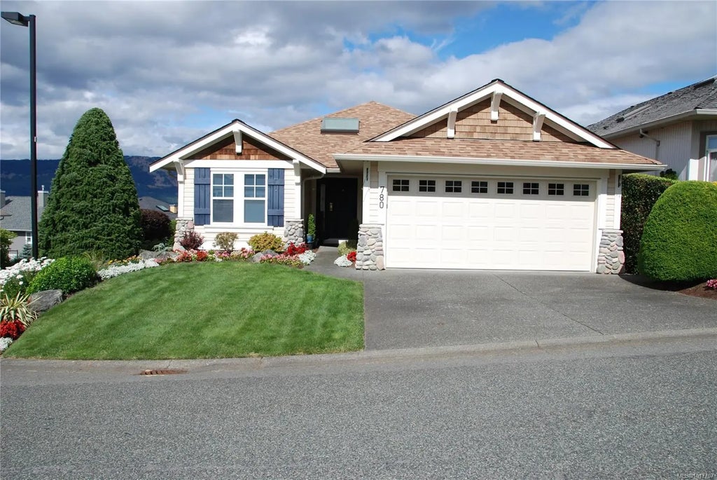 780 Country Club Dr, Cobble Hill