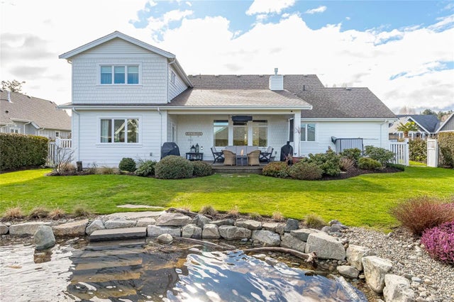 1 of 74 - 815 Bluffs Dr, Qualicum Beach, BC