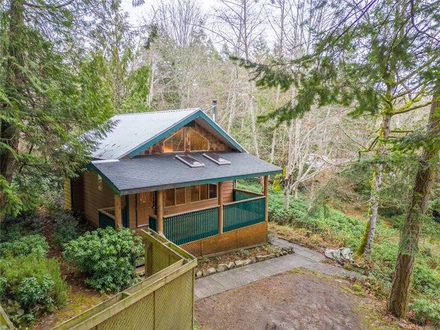 1 of 38 - 27118 Schooner Way, Pender Island, BC
