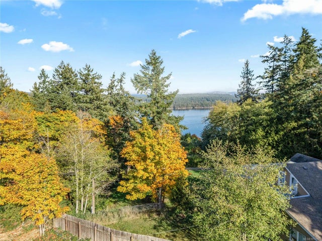 2 of 36 - 127 Bittancourt Rd, Salt Spring, BC