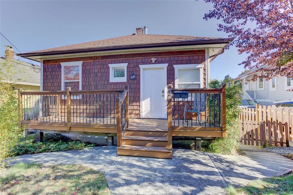 58 Pine St, Nanaimo