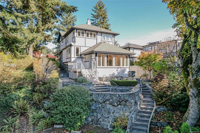 5 of 60 - 7 Governors Point Rd, View Royal, BC