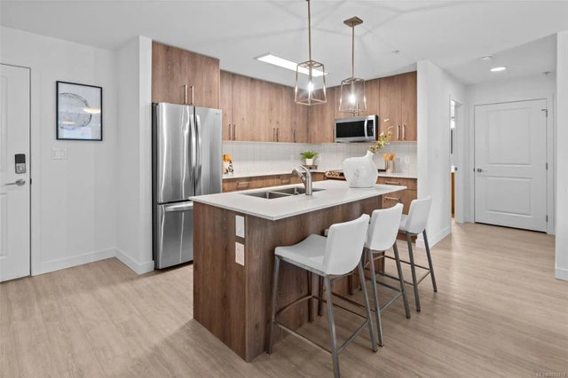 2 of 22 - 110 Presley Pl 312, View Royal, BC