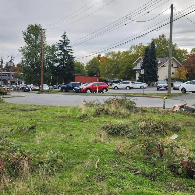 3 of 16 - 311 Wallace St, Nanaimo, BC