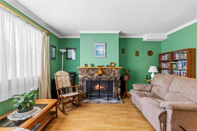 4 of 44 - 1624 Fuller St, Nanaimo, BC