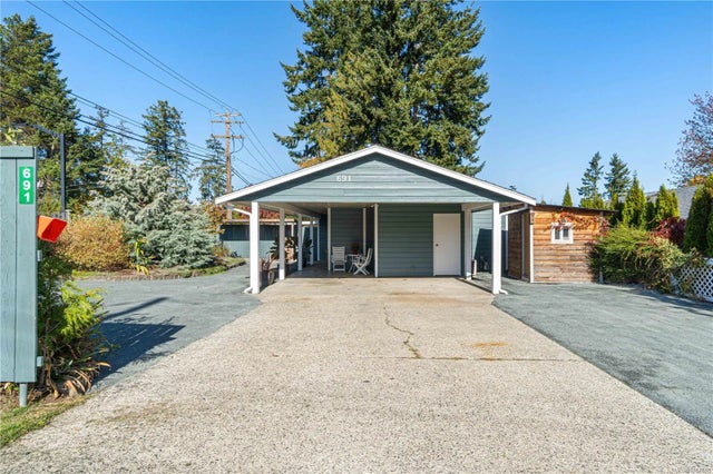 1 of 54 - 691 Brice Ave, Parksville, BC