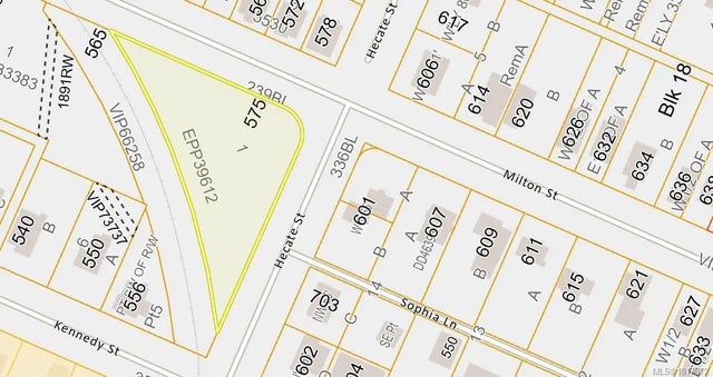 2 of 5 - 575 Milton St, Nanaimo, BC