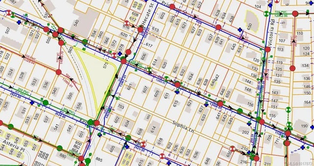 4 of 5 - 575 Milton St, Nanaimo, BC