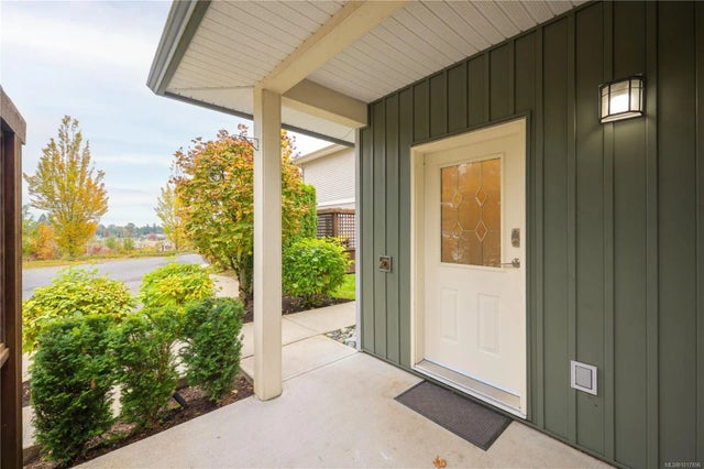 2 of 46 - 2149 Ridgemont Pl 102, Nanaimo, BC