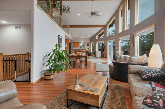 2 of 67 - 620 Helanton Rd 27a, Quadra Island, BC