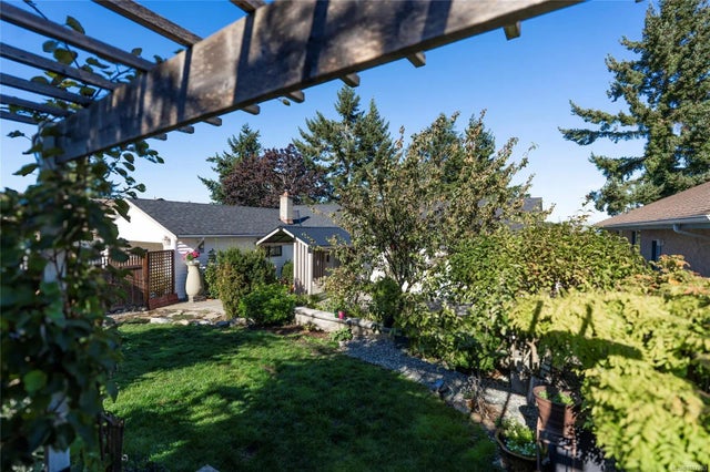 4 of 58 - 130 Heritage Dr, Nanaimo, BC