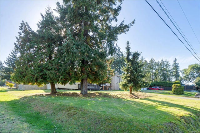 5 of 52 - 7431 Andrea Cres, Lantzville, BC