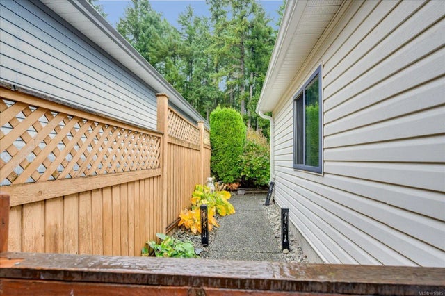 2 of 28 - 3960 Valewood Dr, Nanaimo, BC
