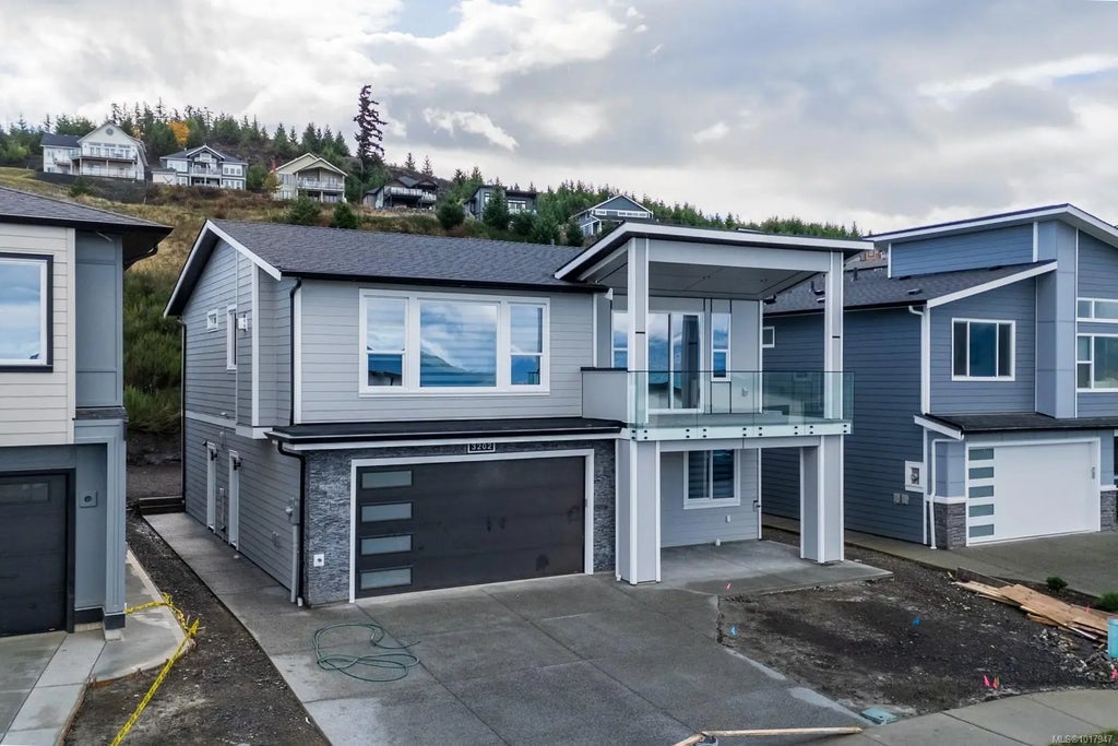 3202 Woodrush Dr, Duncan