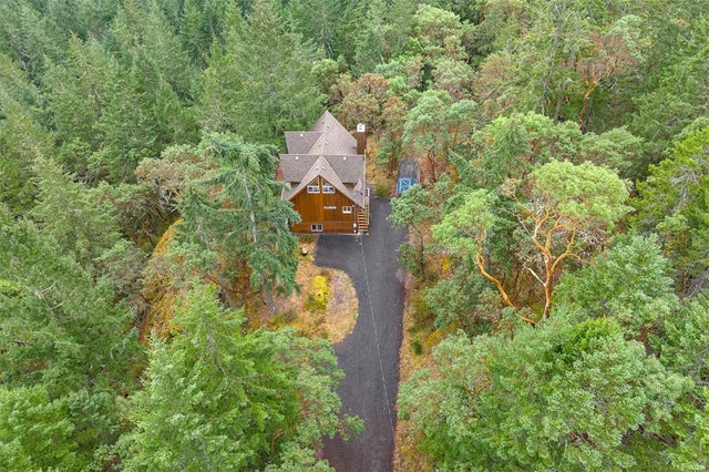 1 of 56 - 3715 Munn Rd, Highlands, BC