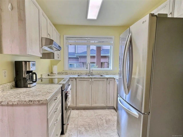 4 of 55 - 1652 Creekside Dr, Nanaimo, BC