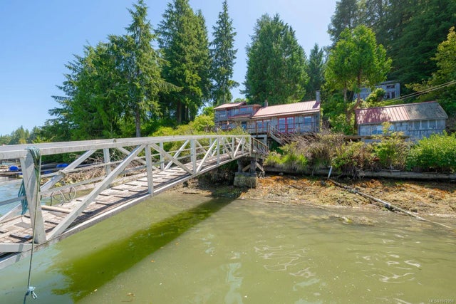 1 of 31 - 310 Tower Rd, Bamfield, BC