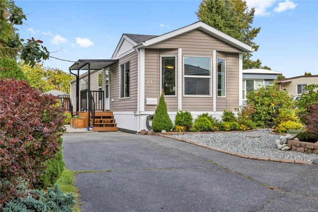 1 of 38 - 80 Fifth St 23, Nanaimo, BC