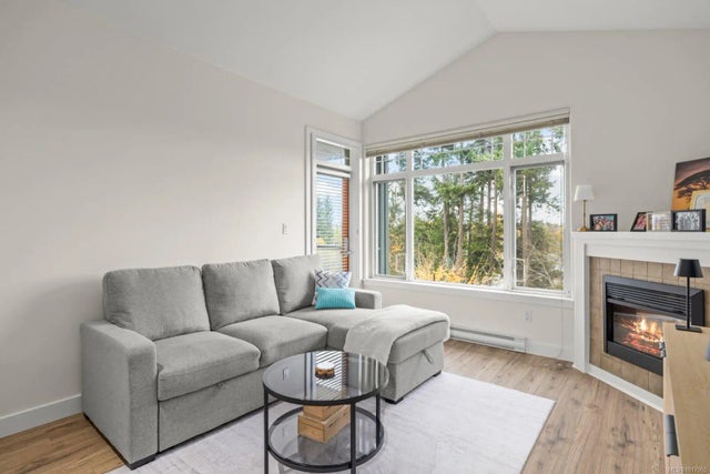 2 of 26 - 1115 Craigflower Rd 407c, Esquimalt, BC