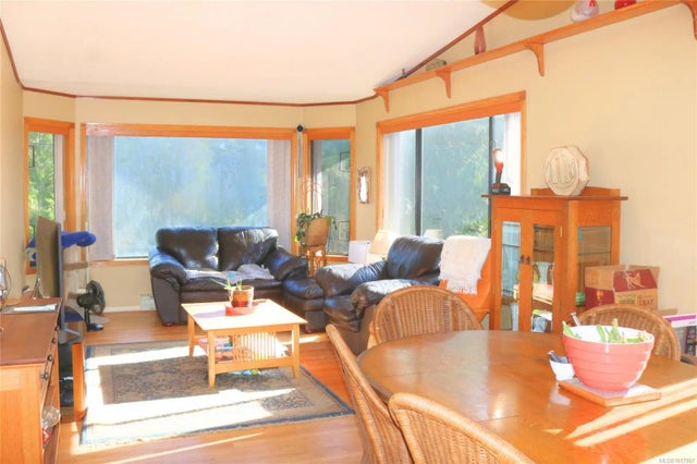 4 of 20 - 437 Marine Dr, Ucluelet, BC