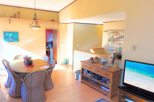 5 of 20 - 437 Marine Dr, Ucluelet, BC