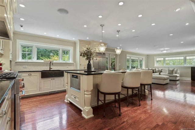 5 of 65 - 1690 Ash Rd, Saanich, BC