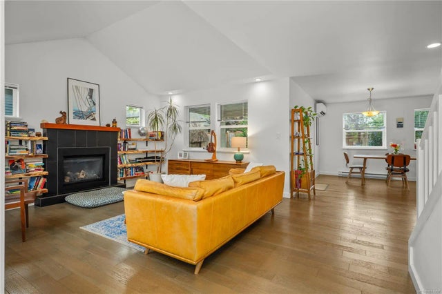 1 of 58 - 4524 Buena Vista Pl, Cowichan Bay, BC