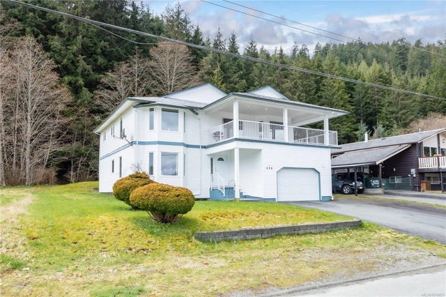 1 of 77 - 440 Macmillan Dr, Sayward, BC